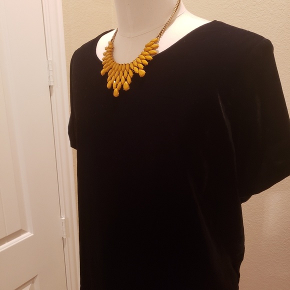 JCrew Velvet Short Sleeve Shirt in Size 3X - Picture 2 of 4